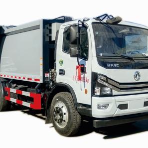 Garbage Compactor Truck